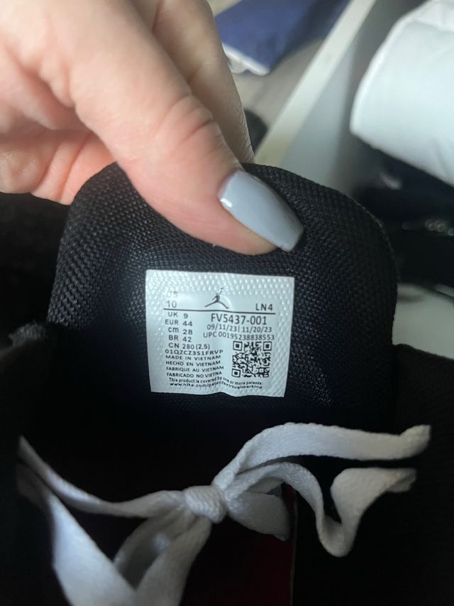 Zapatillas Jordan Negras y Turquesa