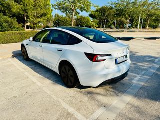 Tesla 3 2024 RWD