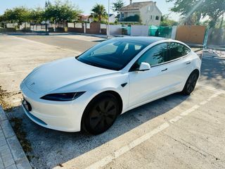 Tesla 3 2024 RWD