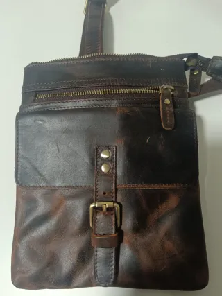 Bolso bandolera cuero desgastado