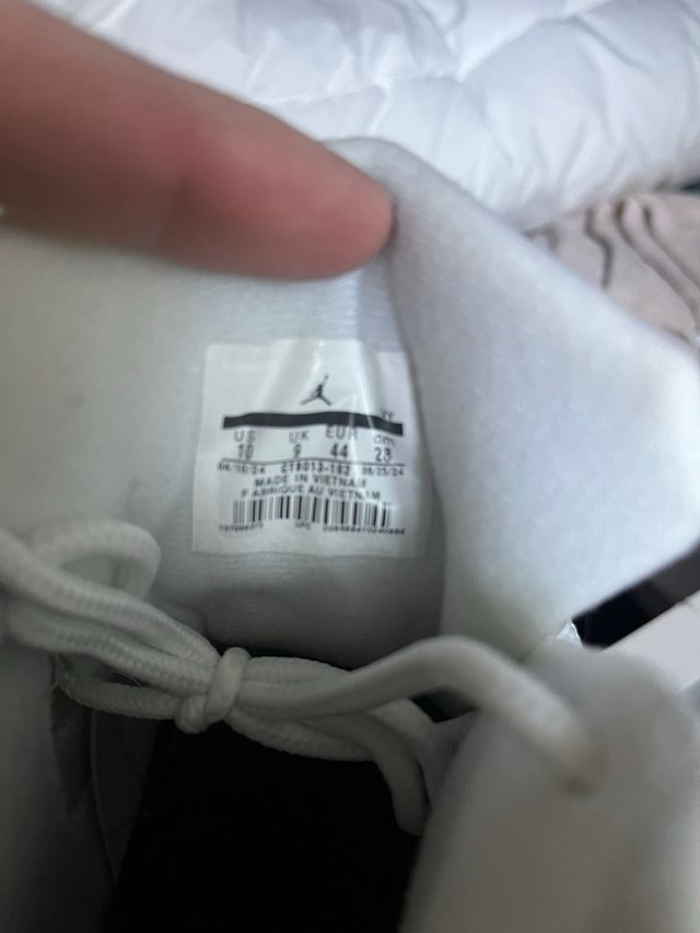 Zapatillas Jordan Blancas y Negras