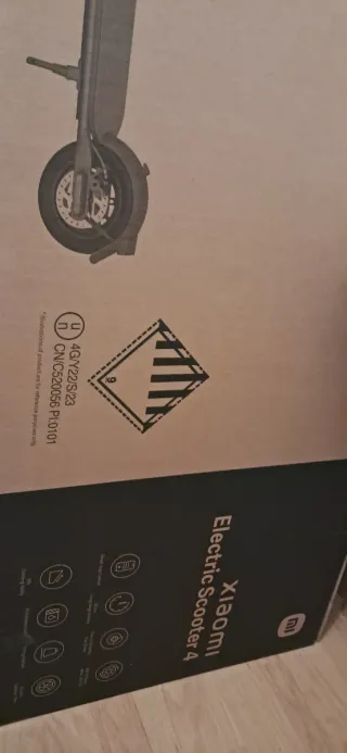 Patinete Eléctrico Xiaomi Scooter 4 +casco