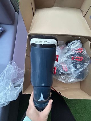 Bota esquí junior Atomic Talla 23/23.5. EUR: 36/37