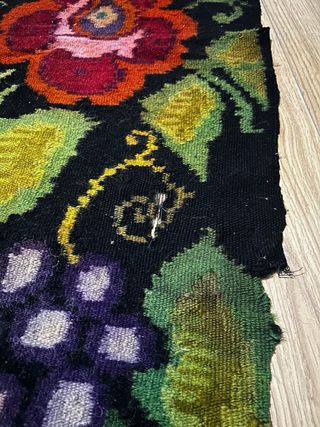 Tappeto in lana con uccelli e fiori