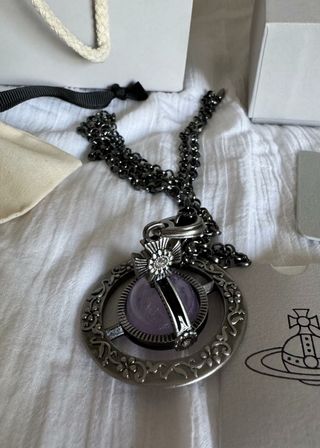 Vivienne Westwood collana con pietra viola