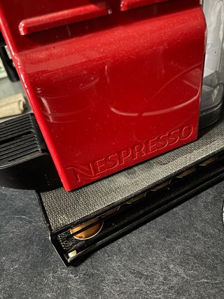 Cafetera Nespresso Krups Roja