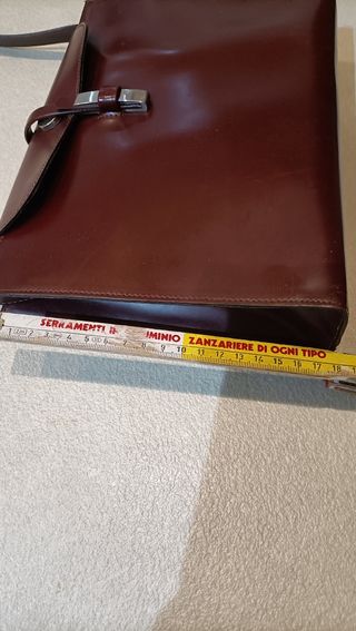 Borsa classica bordeaux in ecopelle