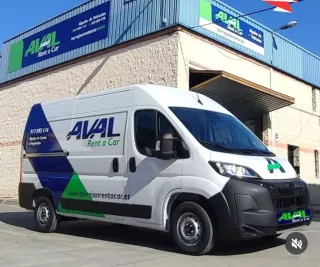 Alquiler de Furgoneta Grande