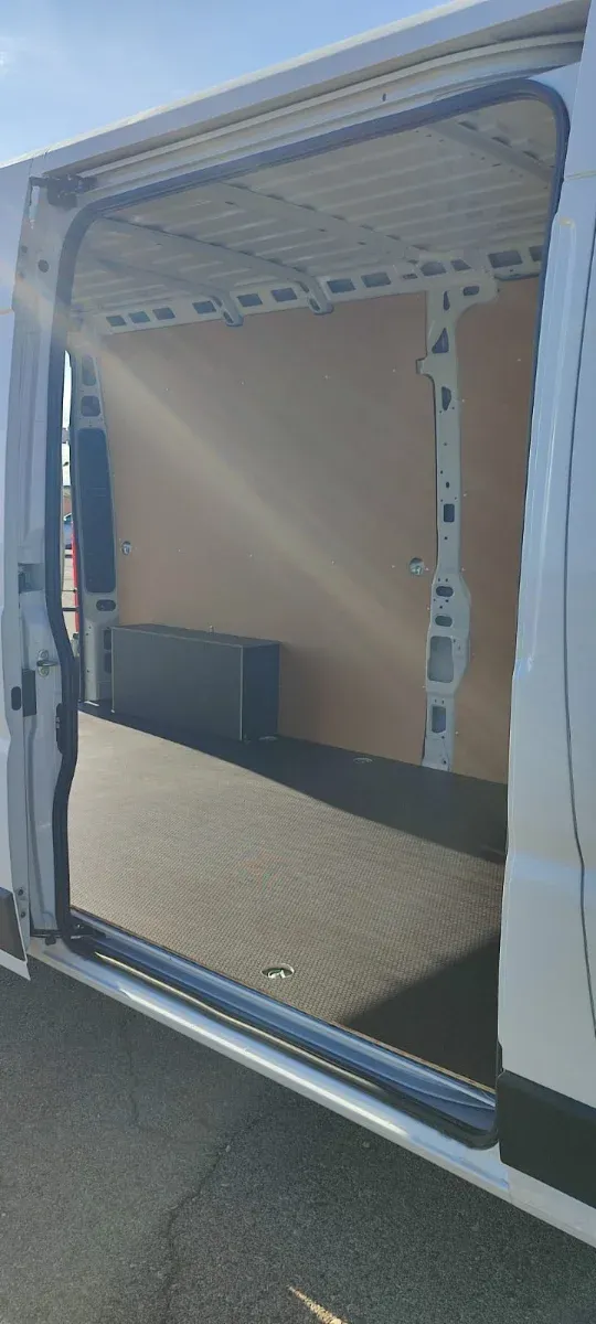 Alquiler de Furgoneta Grande