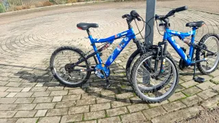 2 Bicicletas Montaña Azules