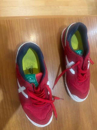 Zapatillas Munich Talla 37 Rojas