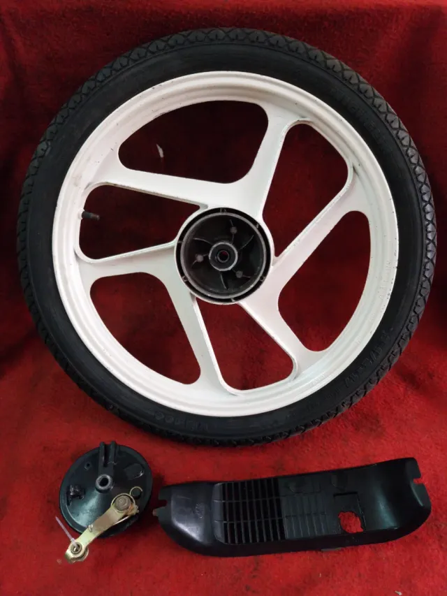 Llanta y tapa Derbi Variant