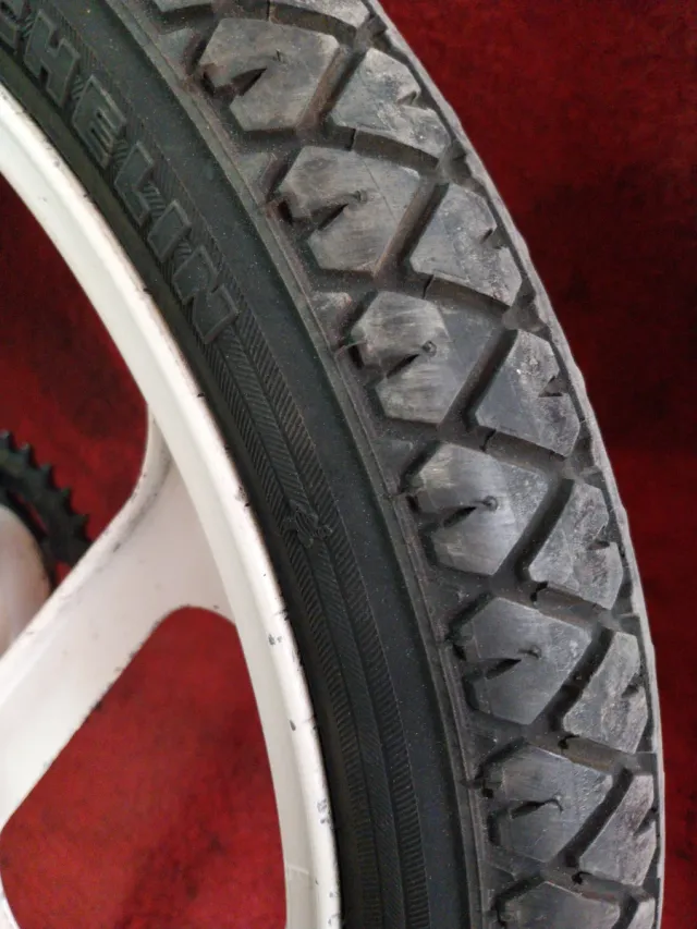 Llanta y tapa Derbi Variant