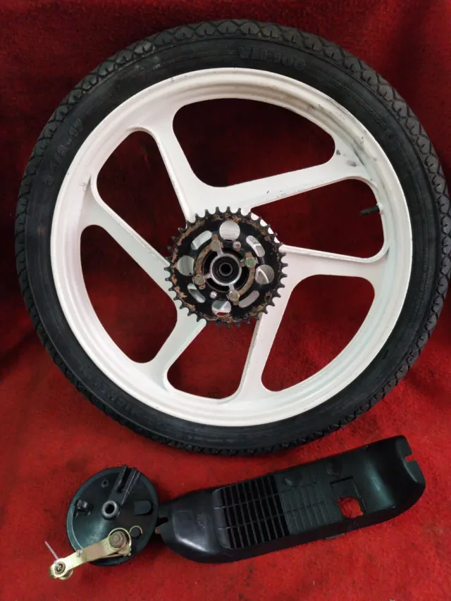 Llanta y tapa Derbi Variant