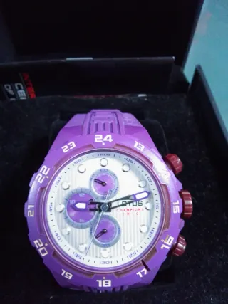 Reloj Lotus Champions 2010 Morado