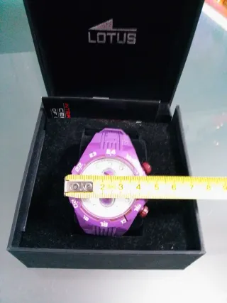 Reloj Lotus Champions 2010 Morado