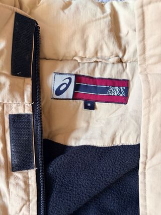 Abrigo vintage Asics beige