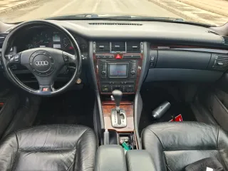Audi A8 2002