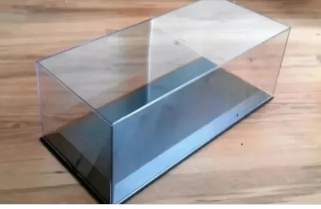 4 Vitrinas para coches 1/18 No negociable