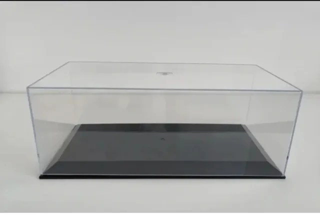 4 Vitrinas para coches 1/18 No negociable