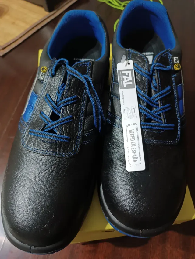 Zapatos de trabajo FAL negros y azules