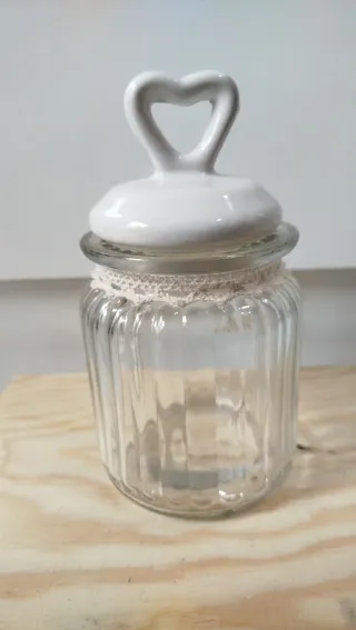 Barattolo in vetro con cuore