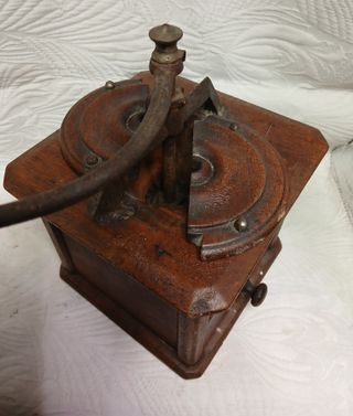 Macinacaffè Peugeot modello  " T "