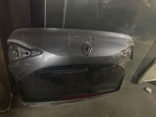 Portón trasero Renault Clio V