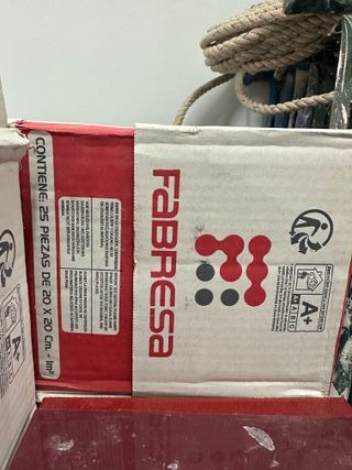 Baldosas granates burdeos 20x20