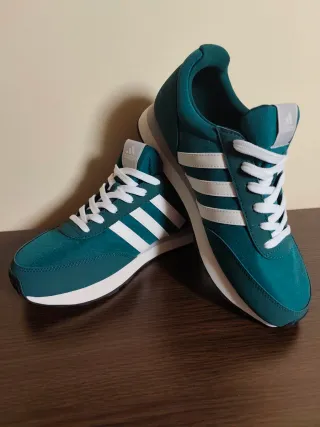 Zapatillas Adidas Verdes y Blancas,originales