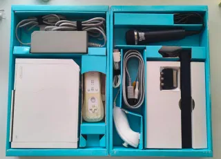 Nintendo Wii con Mando Extra y Micrófono