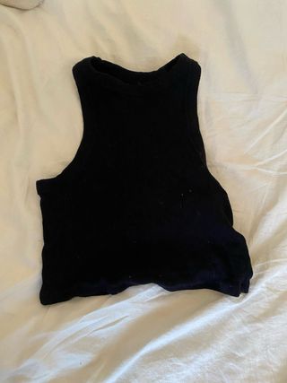 Top naranja y top negro Bershka talla M y S