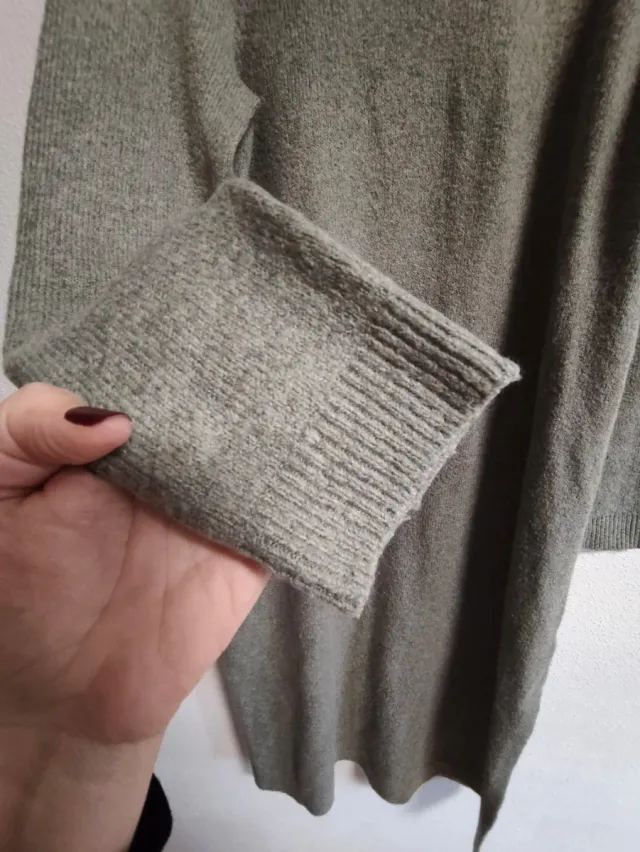 Vestido midi de chica talla XL de Lefties.