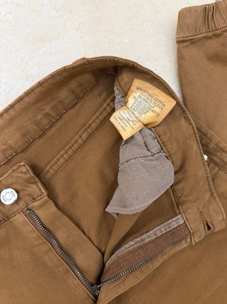 Pantaloni cargo elasticizzati marrone
