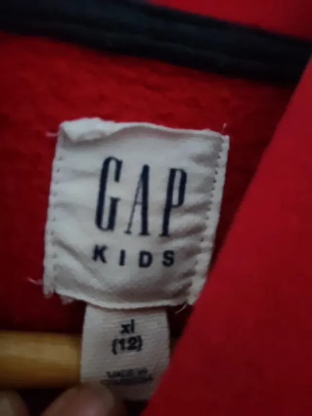 Sudadera GAP Talla 12 Años Roja