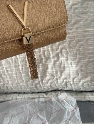 Bolso Clutch Mario Valentino Dorado