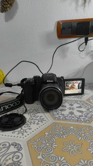 Cámara Nikon COOLPIX P610