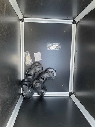 Maletín de maquillaje con ruedas