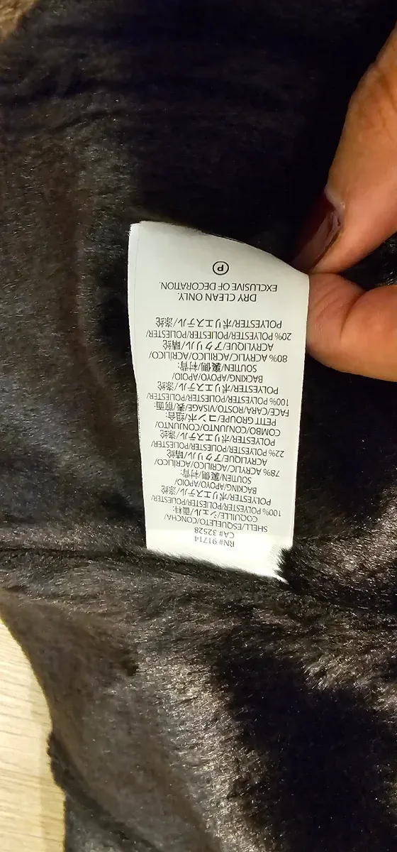 Abrigo Armani Exchange negro con capucha