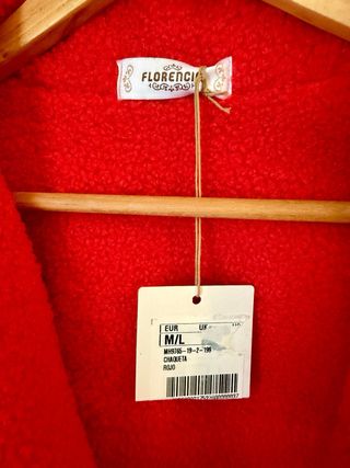 Abrigo invierno rojo moderno A ESTRENAR