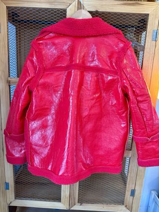 Abrigo invierno rojo moderno A ESTRENAR