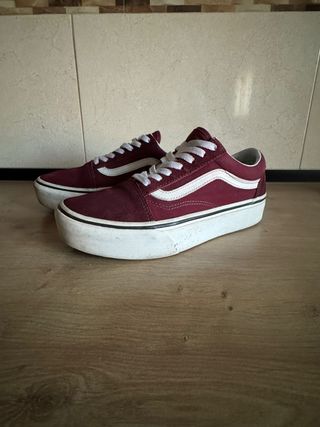 Zapatillas Vans plataforma burdeos