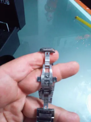 Reloj Lotus Hombre Negro y Plateado