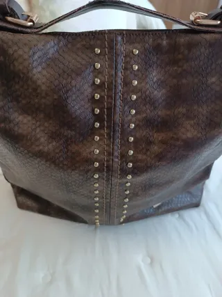 Bolso Noco Marrón con Tachuelas