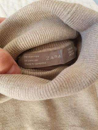 Jersey Mango cuello alto manga corta beige