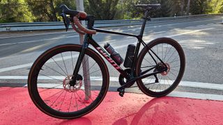 Giant TCR Advanced PRO 1 Di2