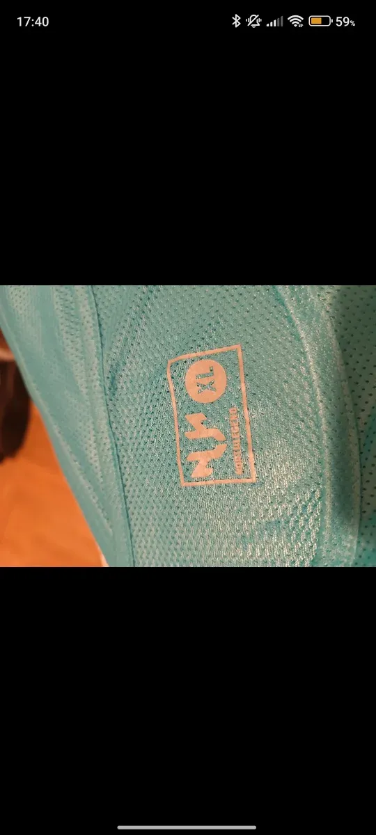 Peto deportivo Messi color turquesa