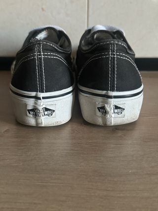 Zapatillas Vans plataforma negras