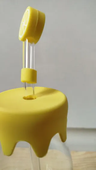 Borraccia trasparente con decorazione limoni