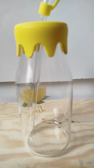 Borraccia trasparente con decorazione limoni